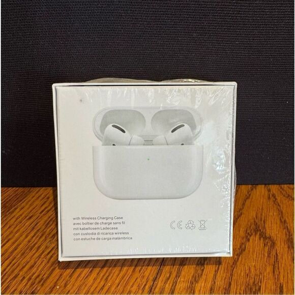 Pro 3 Bluetooth Wireless V5 Earbuds Unbranded New in box - Picture 3 of 7